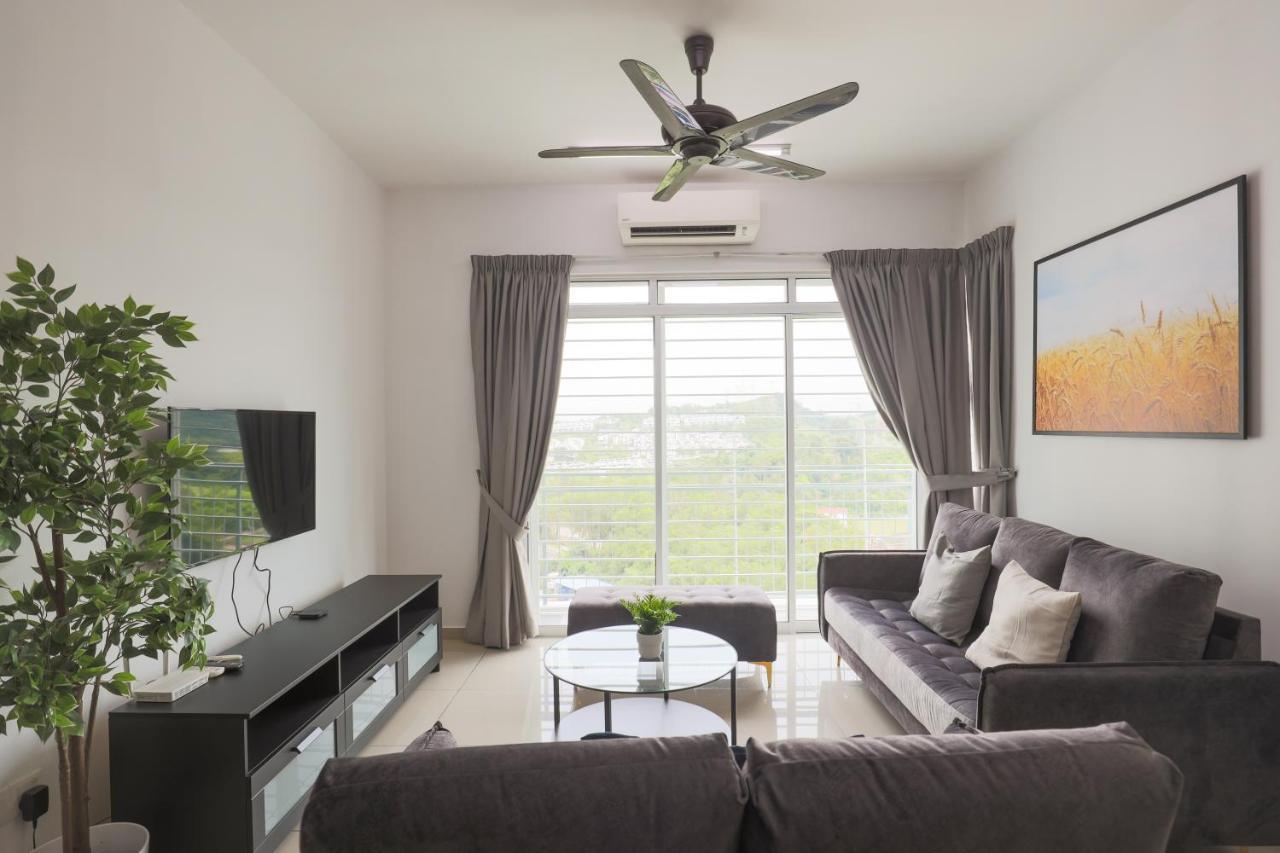 Cozy 3-Bedroom Condo With Pool - سيري كيمبانغان المظهر الخارجي الصورة
